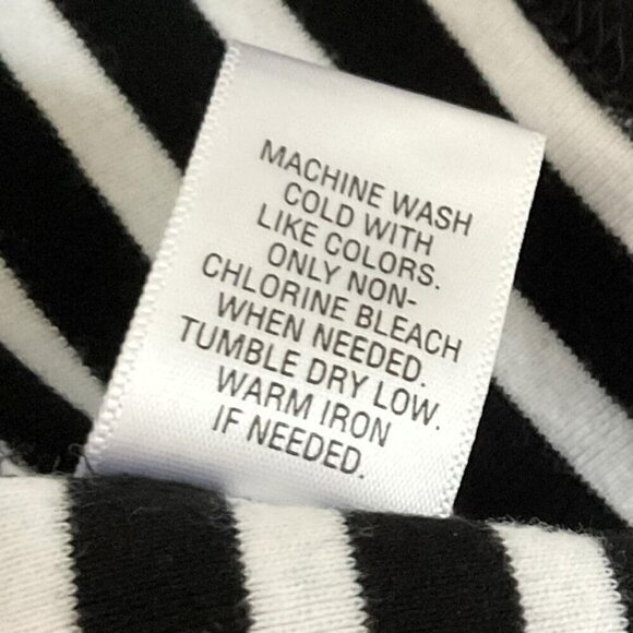 CROFT & BARROW BLACK WHITE STRIPED TOP PLUS 3X - Picture 11 of 11